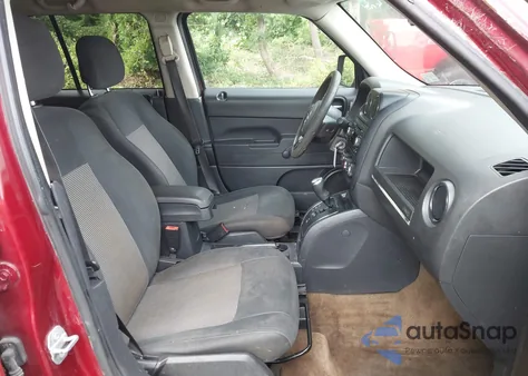 2016 Jeep Patriot Sport z USA, uszkodzony, nr VIN 1C4NJPBB5GD738566